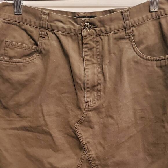 Xhilaration Junior's Army Green Jean Midi Skirt Raw Hem Size 13 - Picture 3 of 8